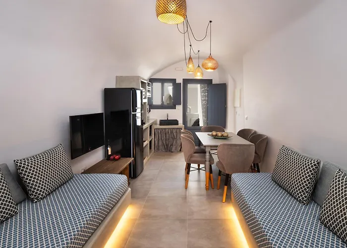 Elia 2 Bedroom Cavehouse With Indoor Jacuzzi شقة Vóthon