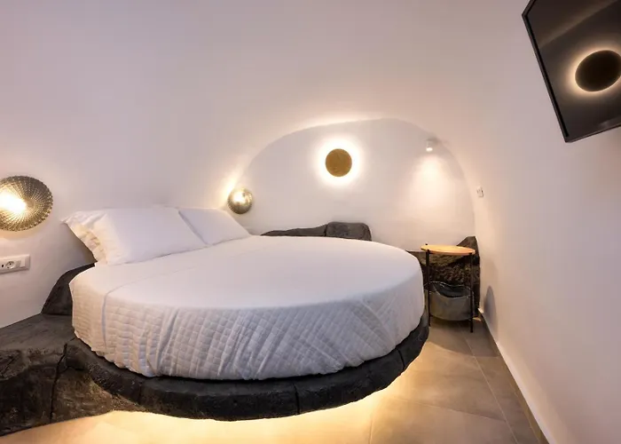 شقة Elia 2 Bedroom Cavehouse With Indoor Jacuzzi *