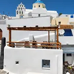 Elia 2 Bedroom Cavehouse With Indoor Jacuzzi
