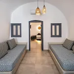 Elia 2 Bedroom Cavehouse With Indoor Jacuzzi アパート Vóthon