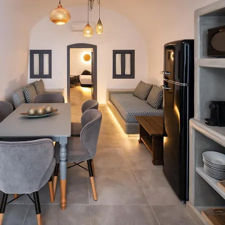 Elia 2 Bedroom Cavehouse With Indoor Jacuzzi * Vóthon