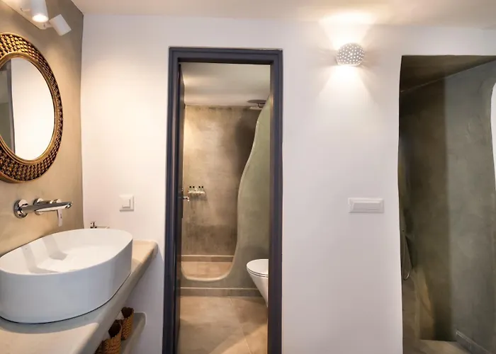 Elia 2 Bedroom Cavehouse With Indoor Jacuzzi Апартаменты