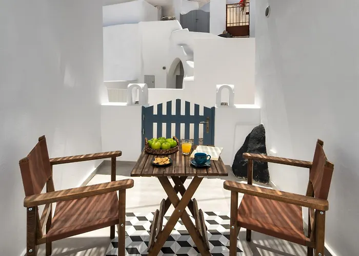 Elia 2 Bedroom Cavehouse With Indoor Jacuzzi *