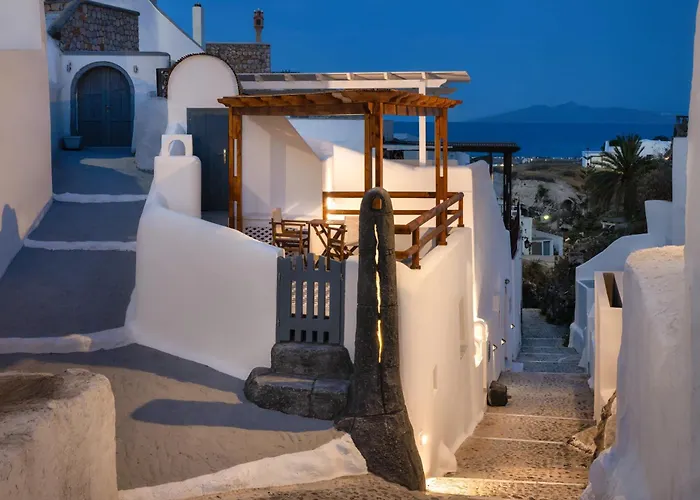 Elia 2 Bedroom Cavehouse With Indoor Jacuzzi *