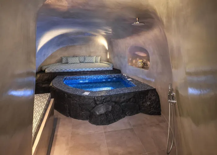 Lägenhet Elia 2 Bedroom Cavehouse With Indoor Jacuzzi