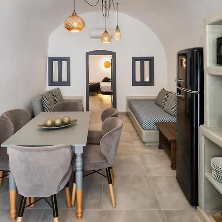 Apartman Elia 2 Bedroom Cavehouse With Indoor Jacuzzi