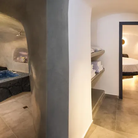 Elia 2 Bedroom Cavehouse With Indoor Jacuzzi